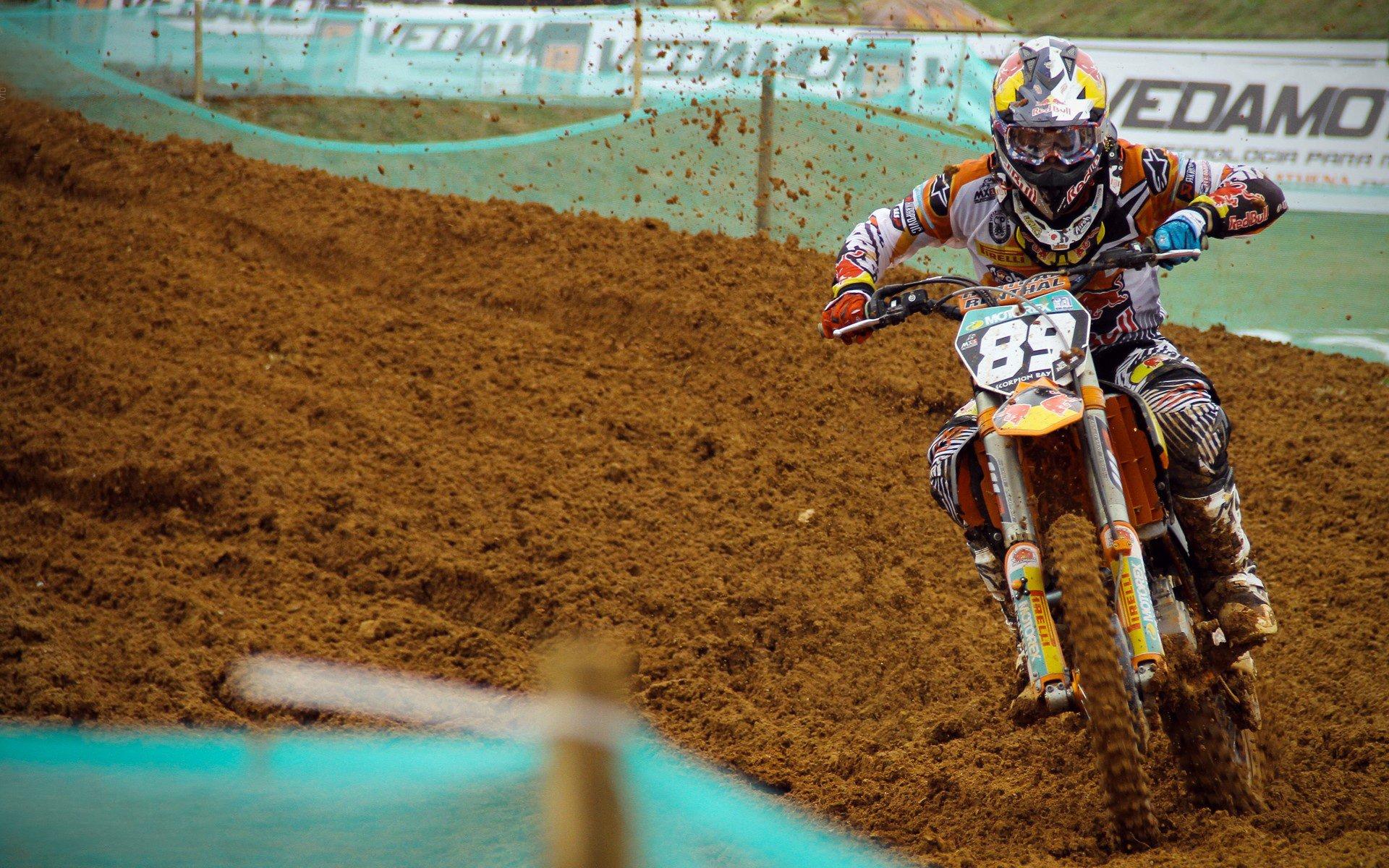 中国滑雪健儿备战冬奥 新星闪耀国际赛场