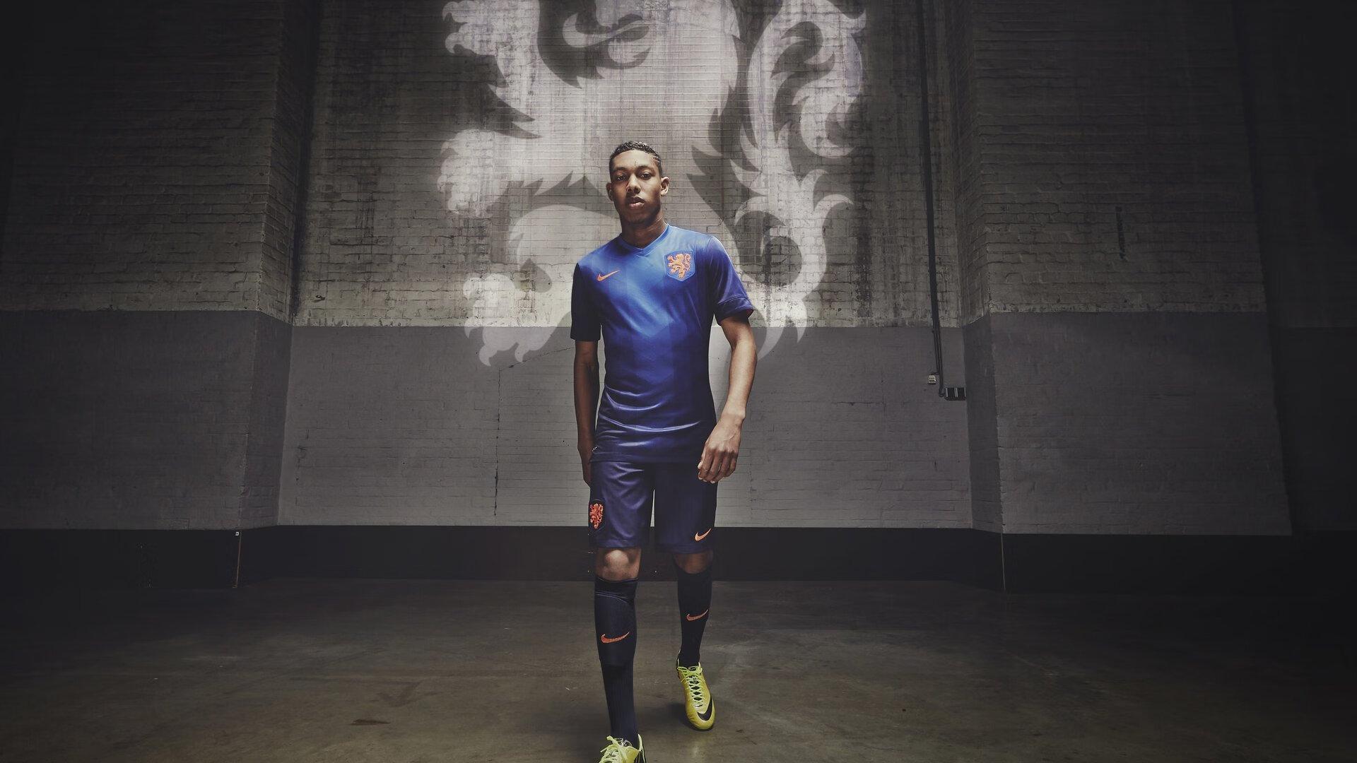 百米飞人巅峰对决，新星闪耀，传奇延续