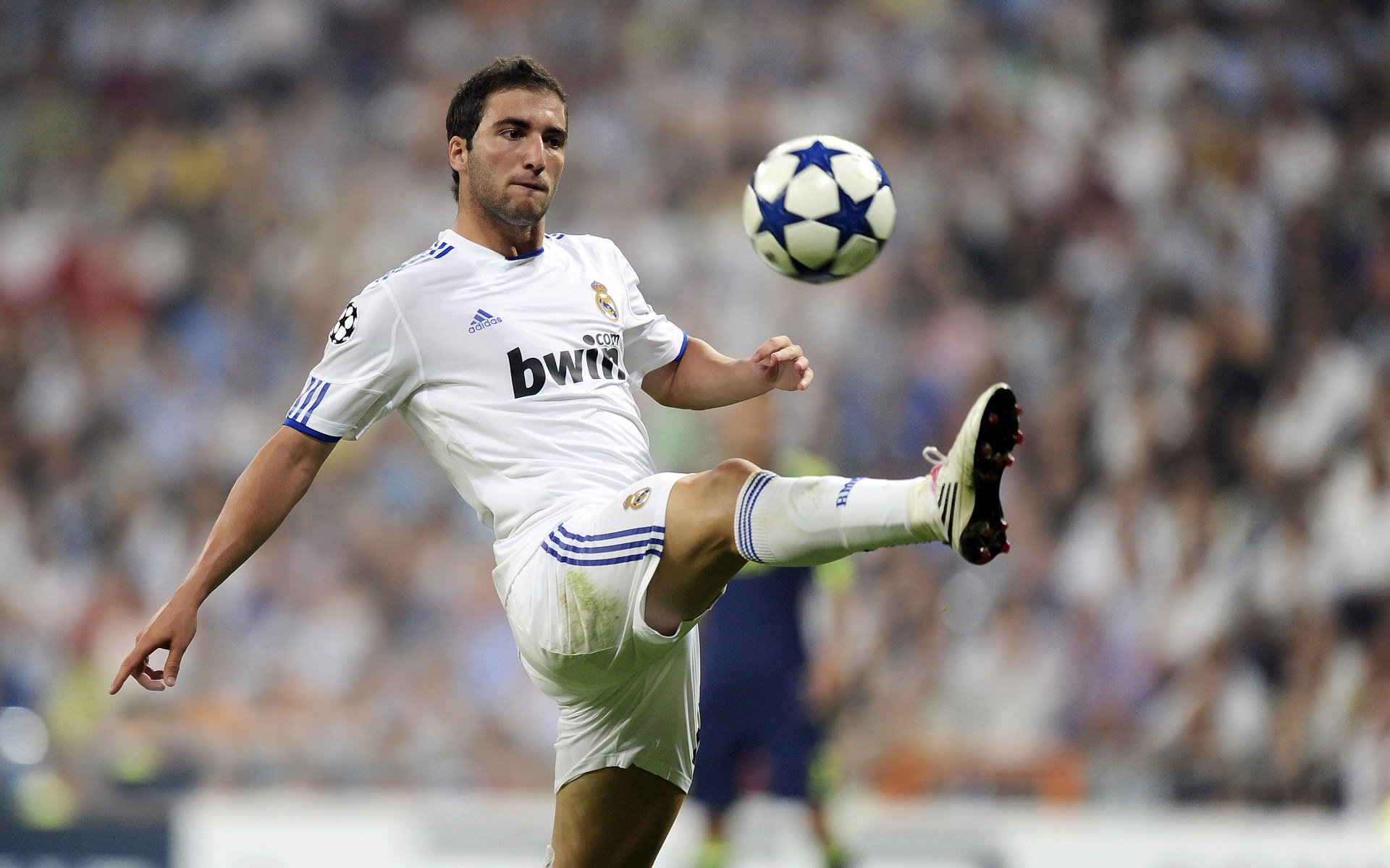 世锦赛巅峰对决，新星闪耀，传奇续写